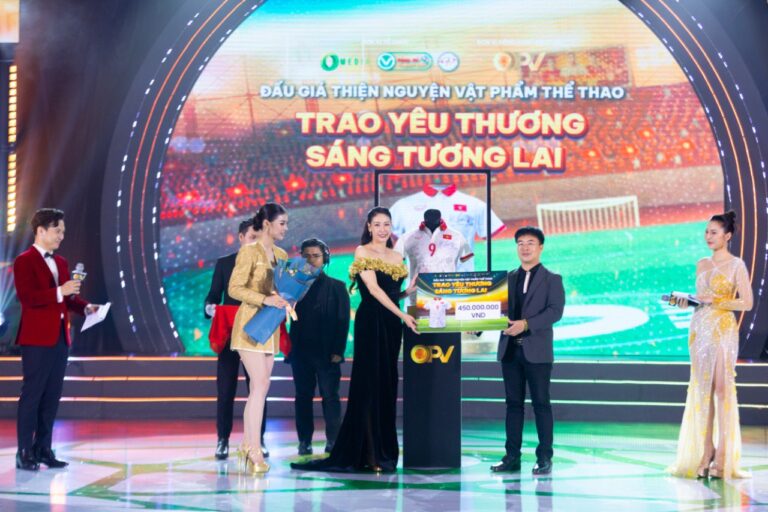 bóng đá việt kieejt tác số