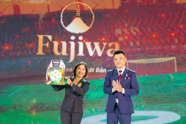 nguyễn trọng huấn tổng giám đốc openlive